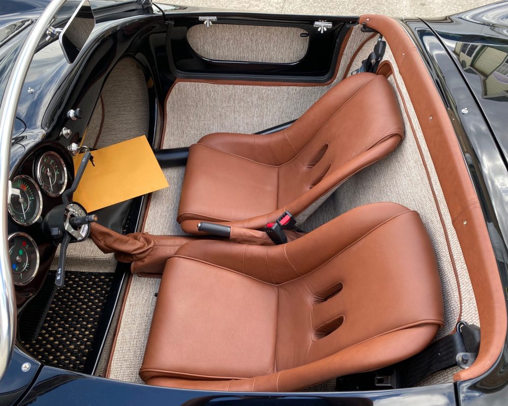 Spyder Deluxe Pre assembled body package interior