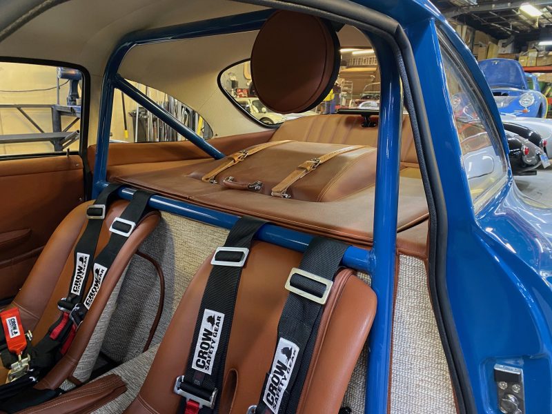 Super Coupe w GT style roll bar headrest racing harness Super Coupe w GT style roll bar headrest racing harness